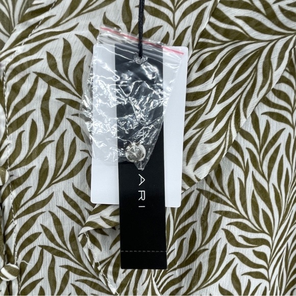 T Tahari Blouse Tops Womens Large Multicolor Tropical Print Long Sleeve Collared - Picture 2 of 14